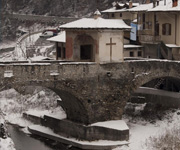 Ponte in pietra sul Maira